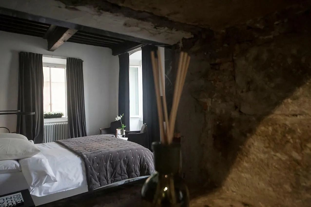 Duomosette Bed and Breakfast Carrara 3*,